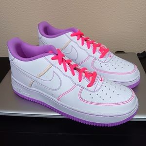 Nike Air Force 1 07 Low Contrast Stitch Fuchsia